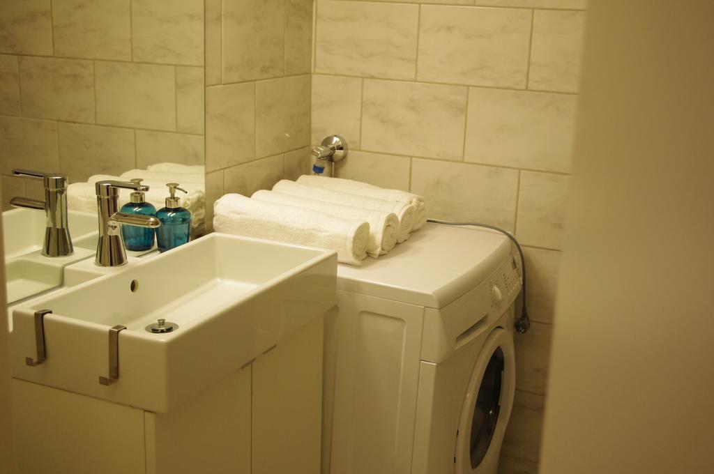 Borent Suite Apartment Turku Szoba fotó